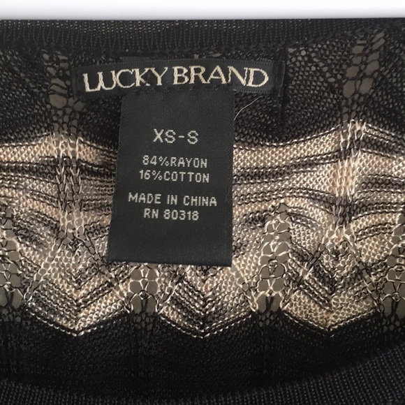 2/$15 Lucky Brand Short Sleeve Loose Knit Size XS - Picture 2 of 3